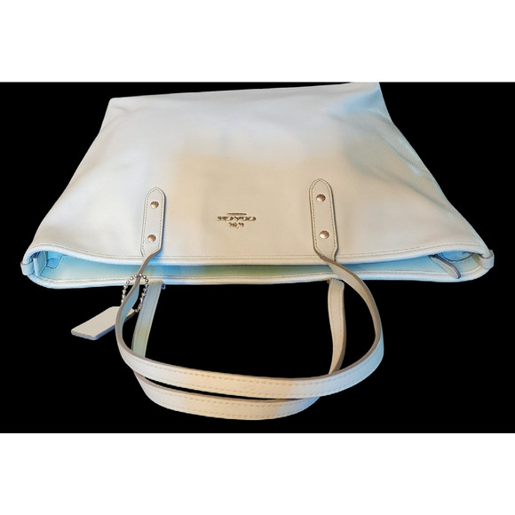 Coach City Zip pale green cross grain leather shoulder bag - Picture 7 of 9